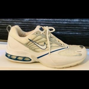 Women’s Nike Zoom Air Court Shoe